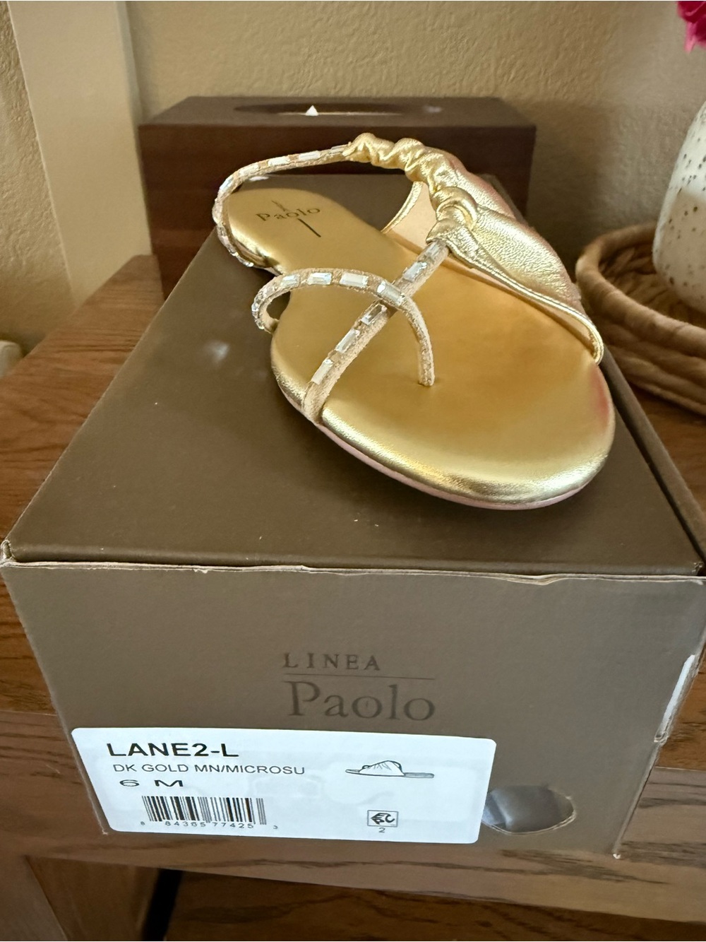 NWT NAPA LEATHER Women’s Gold Strappy Slide Sandal size 6